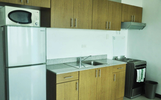 Mactan Seaside Apartments