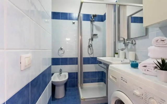 Giardini Naxos Bright Apartments with Balcony