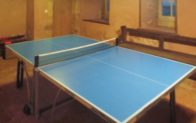 Mansion With 4 Bedrooms in Moussy, With Enclosed Garden