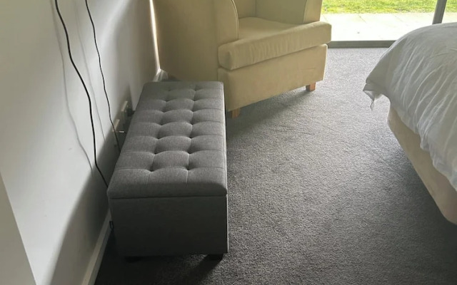 Lovely 1 Bedroom Holiday Apartment