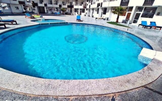 appartemnt for rent red see view 1