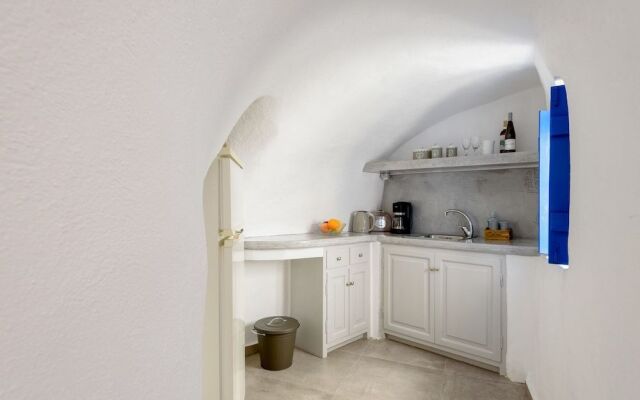 Ianthe Apartments & Villa