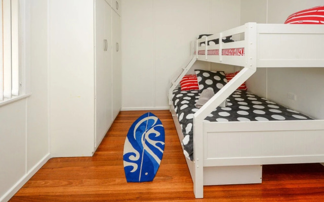 Stay on Seventh - Sawtell