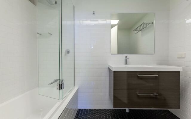 Westpoint, Unit 10/2 Thurlow Avenue