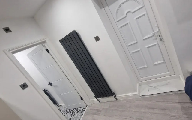 Blake Rainham Homestay