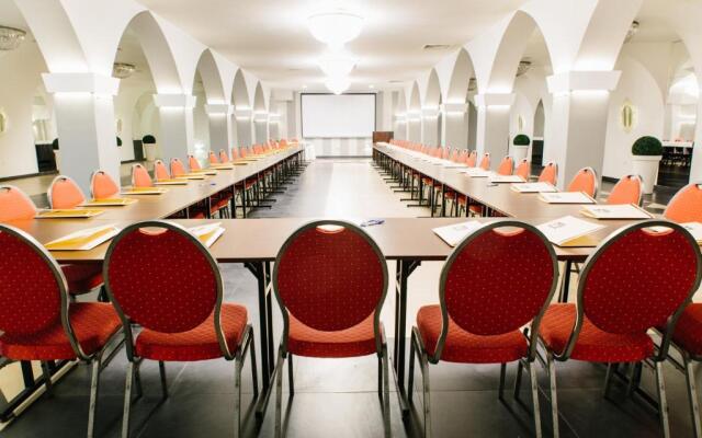 Hotel Fero Express POKOJE KLIMATYZOWANE AC