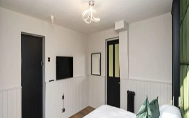 Pages Hotel  Guesthouse