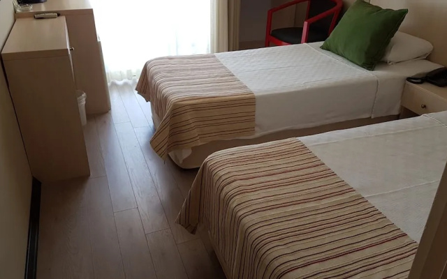 Ileri Hotel & Apartments