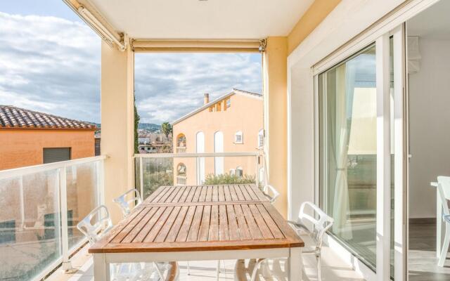 Nice apartment in S'Agaró with pool