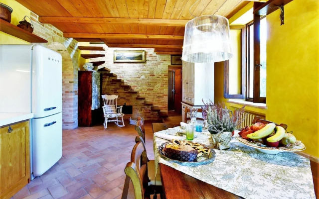 Elegant Villa in Montecosaro Italy with Hot Tub