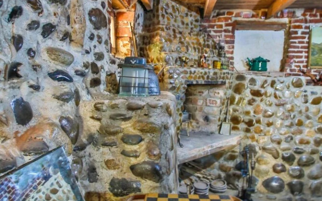 Book Hotel