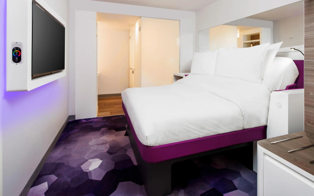 YOTEL Glasgow - Image 6