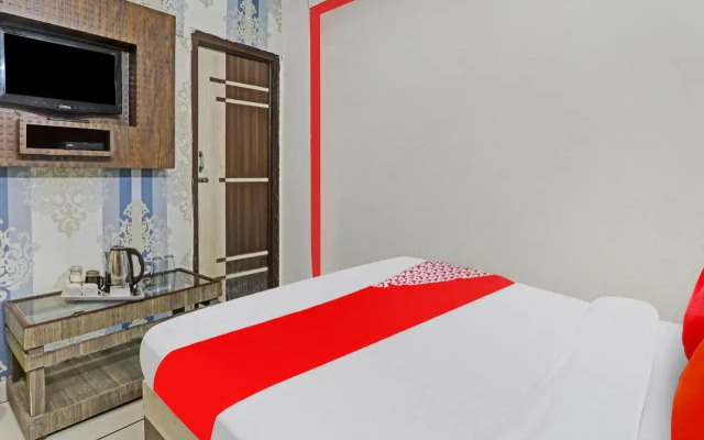 Oyo Flagship 806856 Hotel Ashirvad