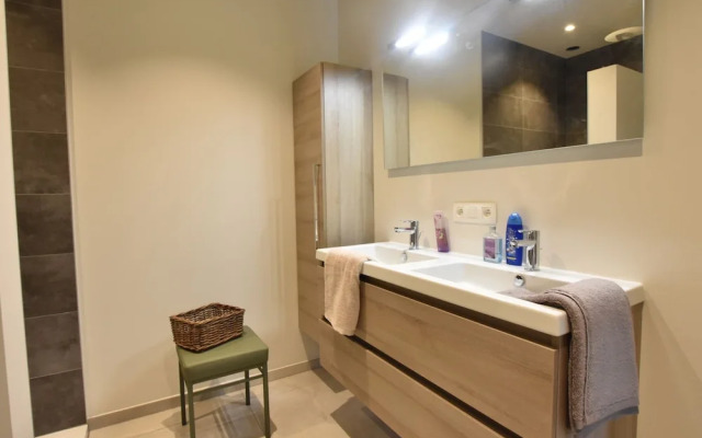 Tasteful Holiday Home in Sijsele-brugge With Garden