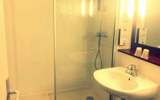 Campanile Chantilly Sud - Luzarches