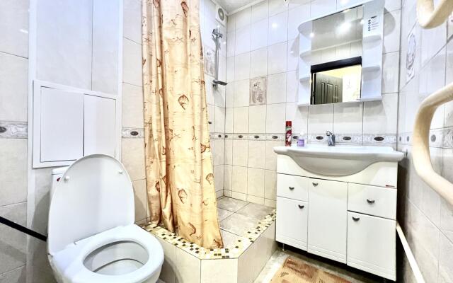House-available on Kuibyshev Street