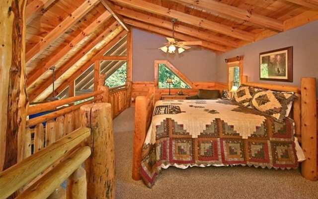 Hidden Treasures 3 Bedroom Cabin
