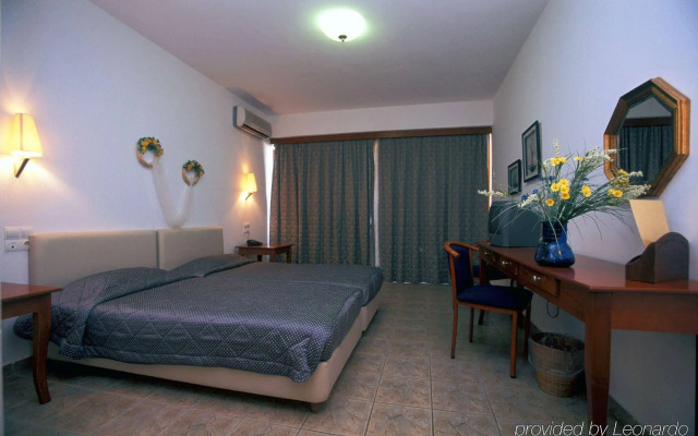 Kassandra Bay Resort, Suites & Spa