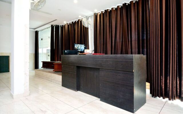 Oyo 29645 The Meridien