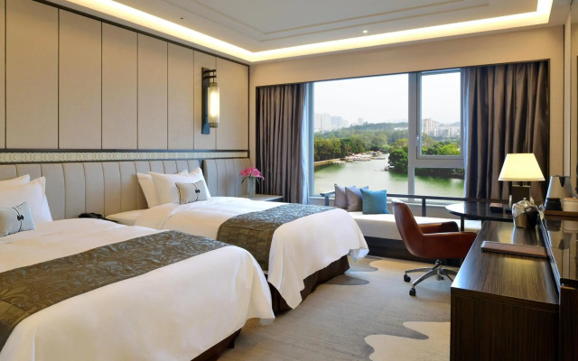 Fuzhou Lakeside Hotel