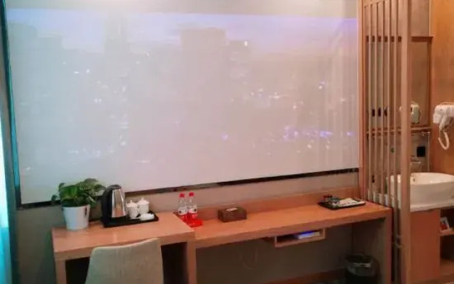 Mehood Ezzi Hotel(Yining)