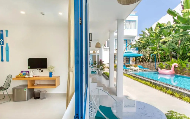 Santorin HoiAn Villa