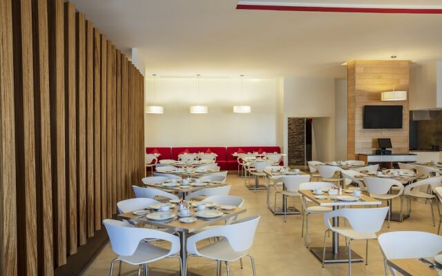 Fiesta Inn Celaya Galerías