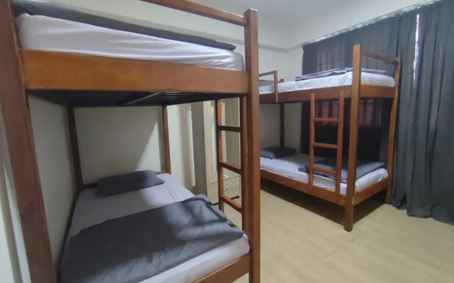 Step In Lodge - Hostel