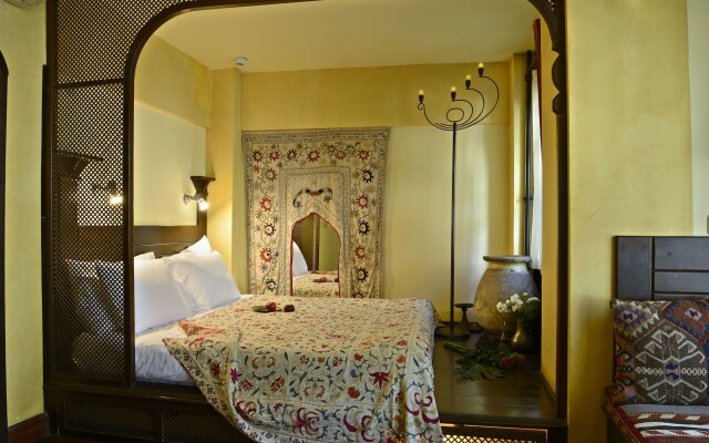 Hotel Empress Zoe