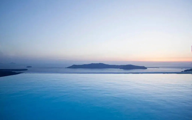 La Maltese Caldera Concept