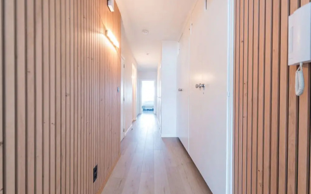 Flat in Center With Sea View