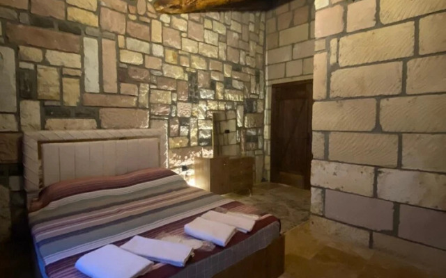 Amazing Stone House With Private Pool in Iznik