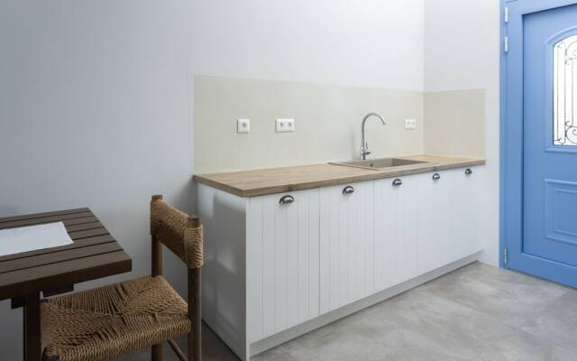Alsea Seafront Apartments