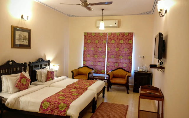 Suryaa Villa - A City Centre Hotel