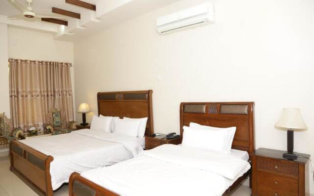 Midway Hotel & Resturant