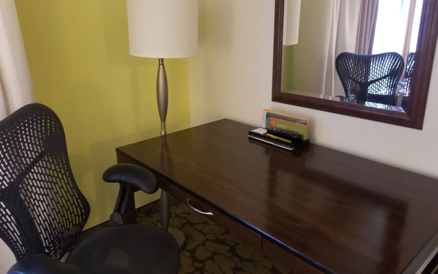 Hilton Garden Inn Oxnard/Camarillo