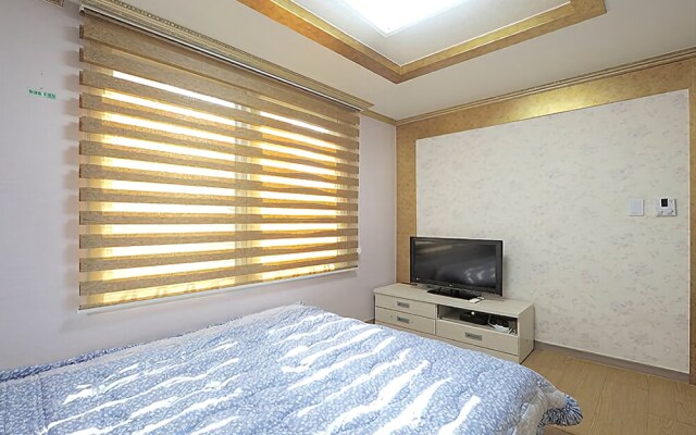 Daecheon Mama Pension