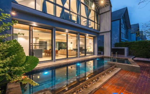 Villa Chuly - 3 BR Luxurious Pool villa in Phuket