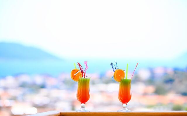 Hediye Hanim Suit Apart