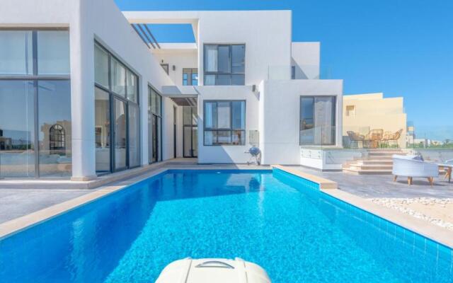 Long Island Gouna 5br Tawila Beach House & Pool