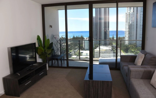 Heart of Broadbeach Walk to Everywhere