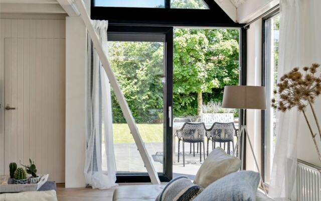Stylish Holiday Home in Ouddorp near Beach