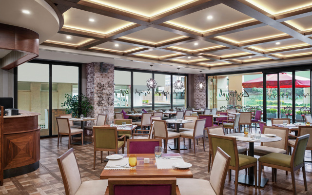 DoubleTree by Hilton Istanbul Esentepe