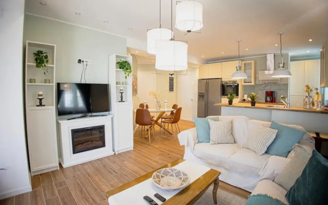 Valentini s Uptown Flat