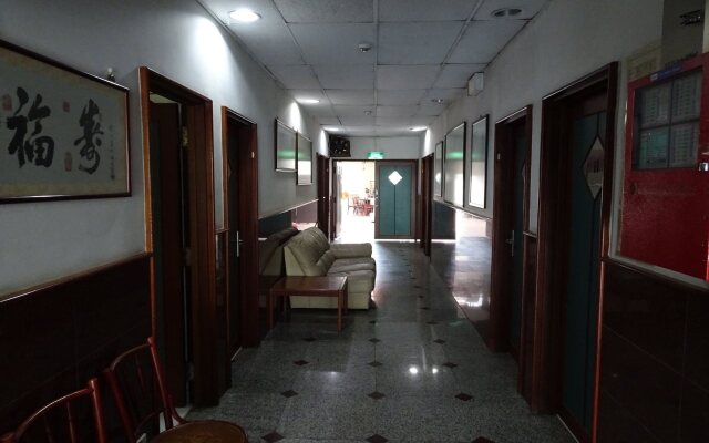 Lai Ming Hotel Cosmoland (SG Clean Certified)
