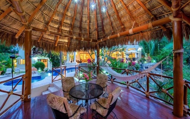 Sunny Vacation Villa 75