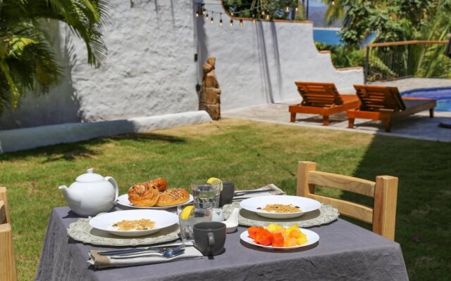 Distrito 88 - Adults only