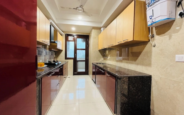 BluO 3BHK Golf Course Road Balcony Lift