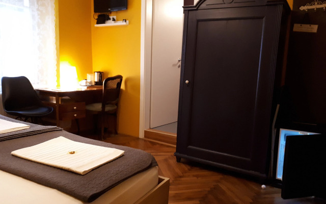 Central Riverside Apartments Meščanka