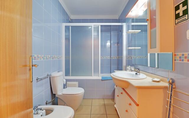 Monte Gordo Downtown by Homing